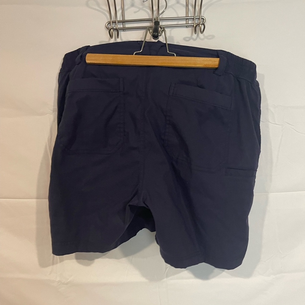 Women’s Duluth Trading Navy shorts 16 - Picture 3 of 6